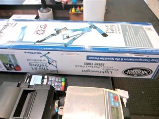 LOUISVILLE SLUGGER UPM 45 BLUE FLAME PITCHING MACHINE